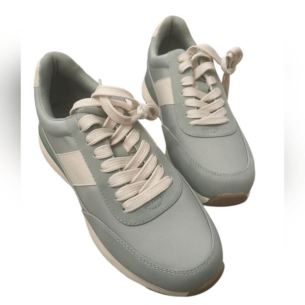 Zable Soft Green and Cream Footwear